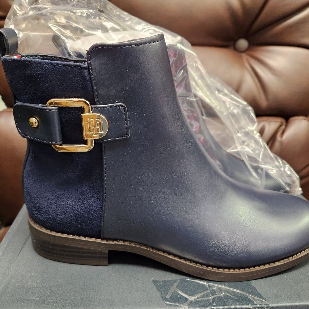 Tommy Hilfiger Women's Inella Mixed-Media Booties Dark Blue Size
6.5